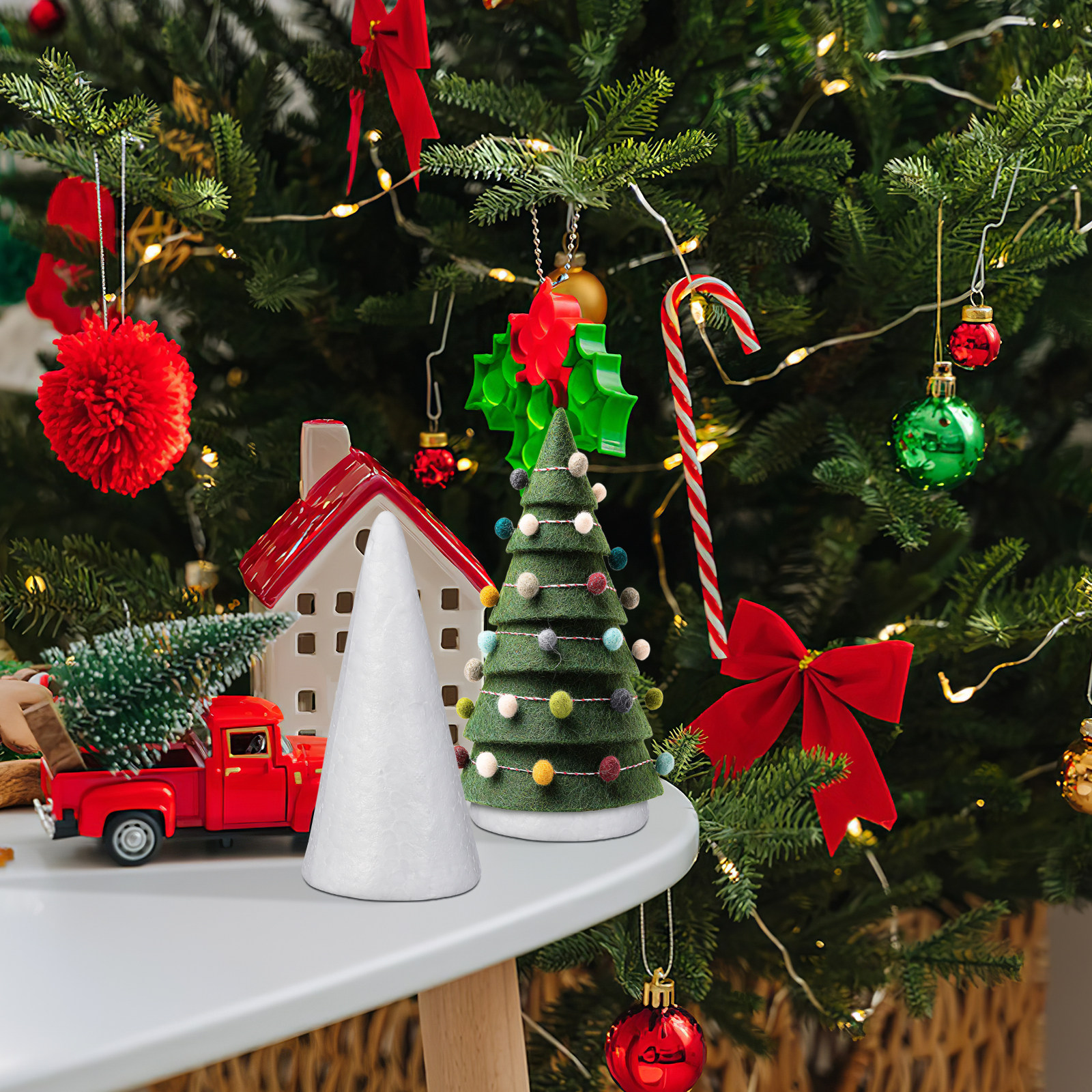 12Pcs White Foam Cone Solid DI - Art Craft Christmas Tree reseña y precio